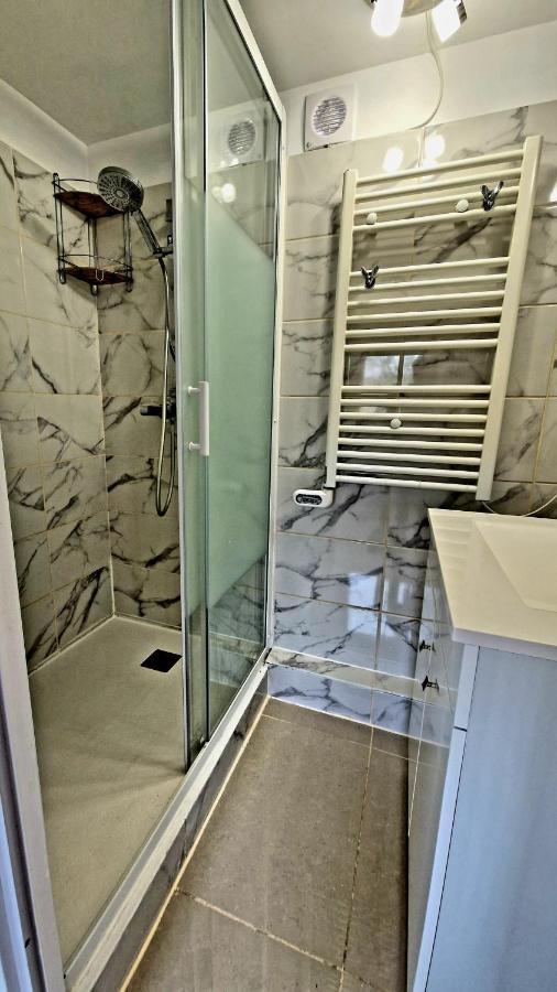 Chalet Marseille Hauteur מראה חיצוני תמונה